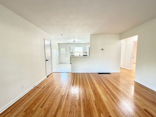 Foto del edificio - 2724 Riedling Dr