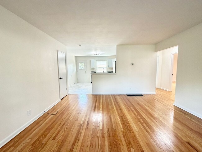 Photo - 2724 Riedling Ave Apartment
