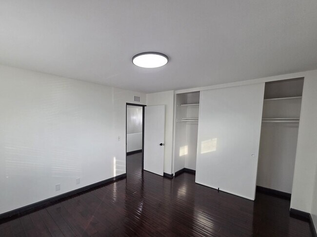 Foto del edificio - 16732 Busby Ln