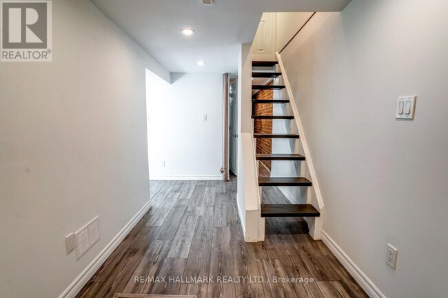 Building Photo - 47 Hazelwood Ave