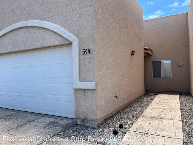 Building Photo - 3 br, 2 bath House - 396 Robin Ct