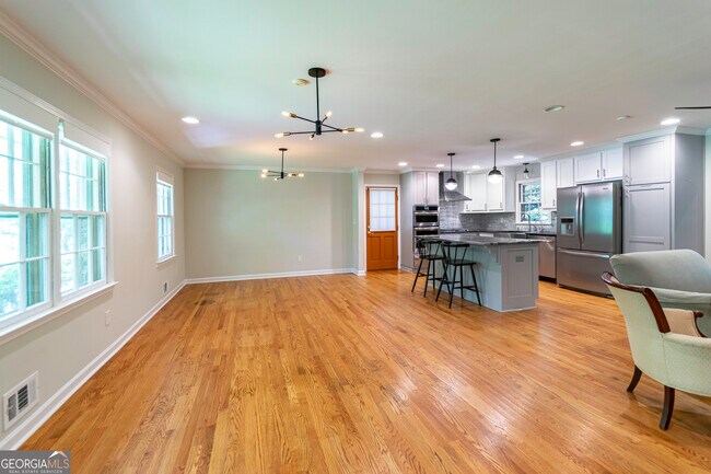 Foto del edificio - 2535 Melinda Dr NE