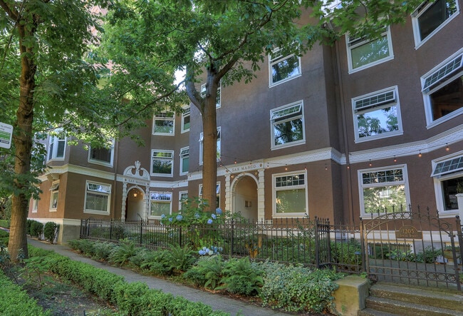 Building Photo - 1205 Spring St