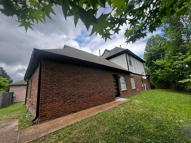 Building Photo - 1017 Cordova Ridge Pl