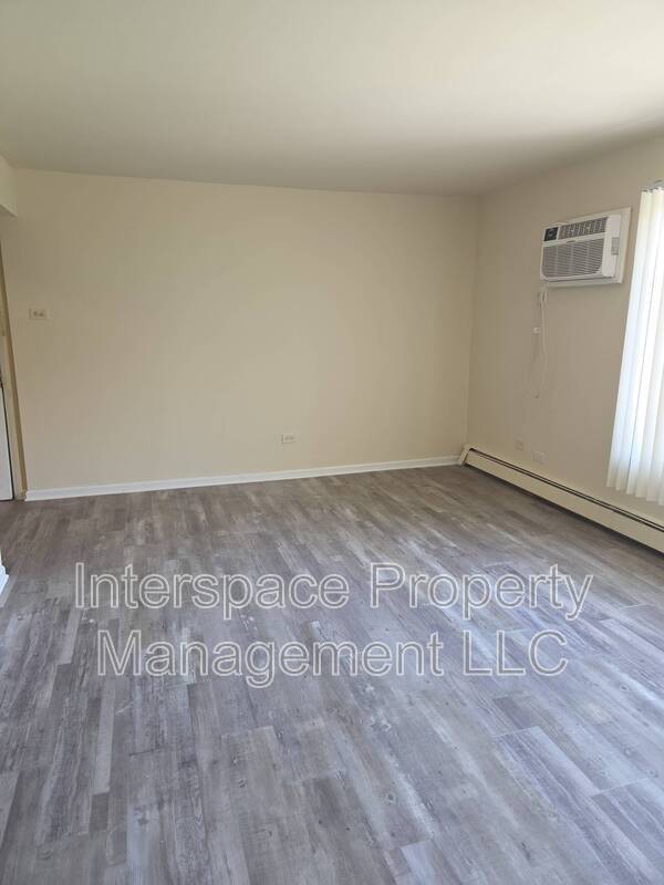 Building Photo - 5710 108th St