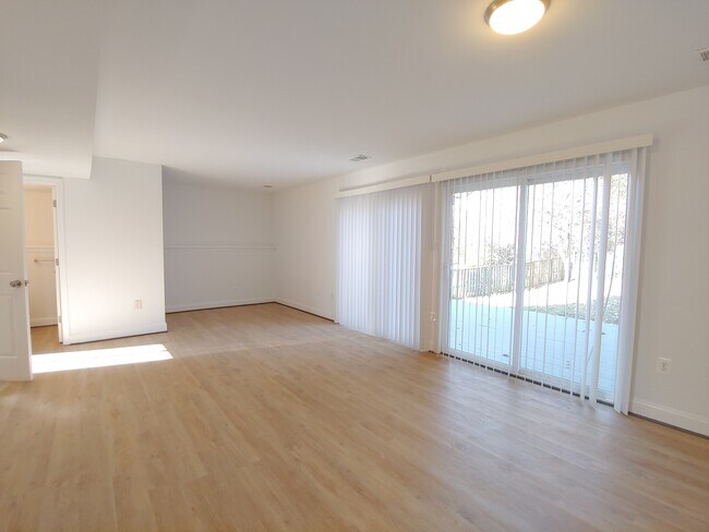 Foto del edificio - 240 Ternwing Dr