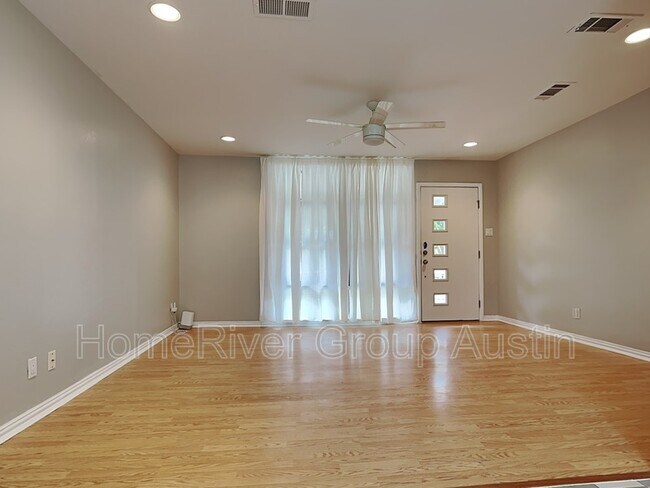 Building Photo - 5212 Berkman Dr