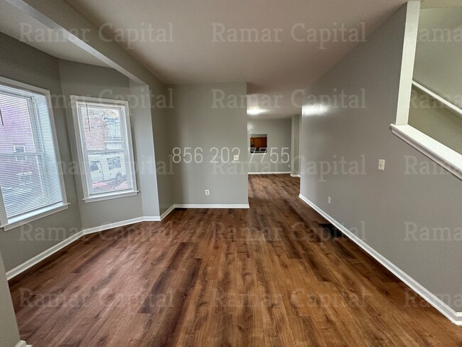 Building Photo - Parkside Special!! Rent NOW - Single Famil...