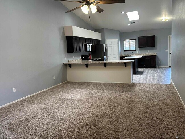Foto del edificio - 7309 E 37th Pl