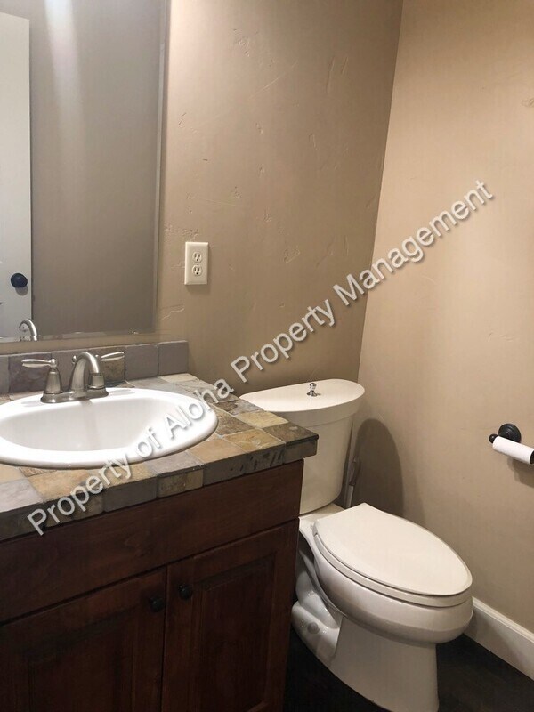 Foto del edificio - 1222 E Franklin St