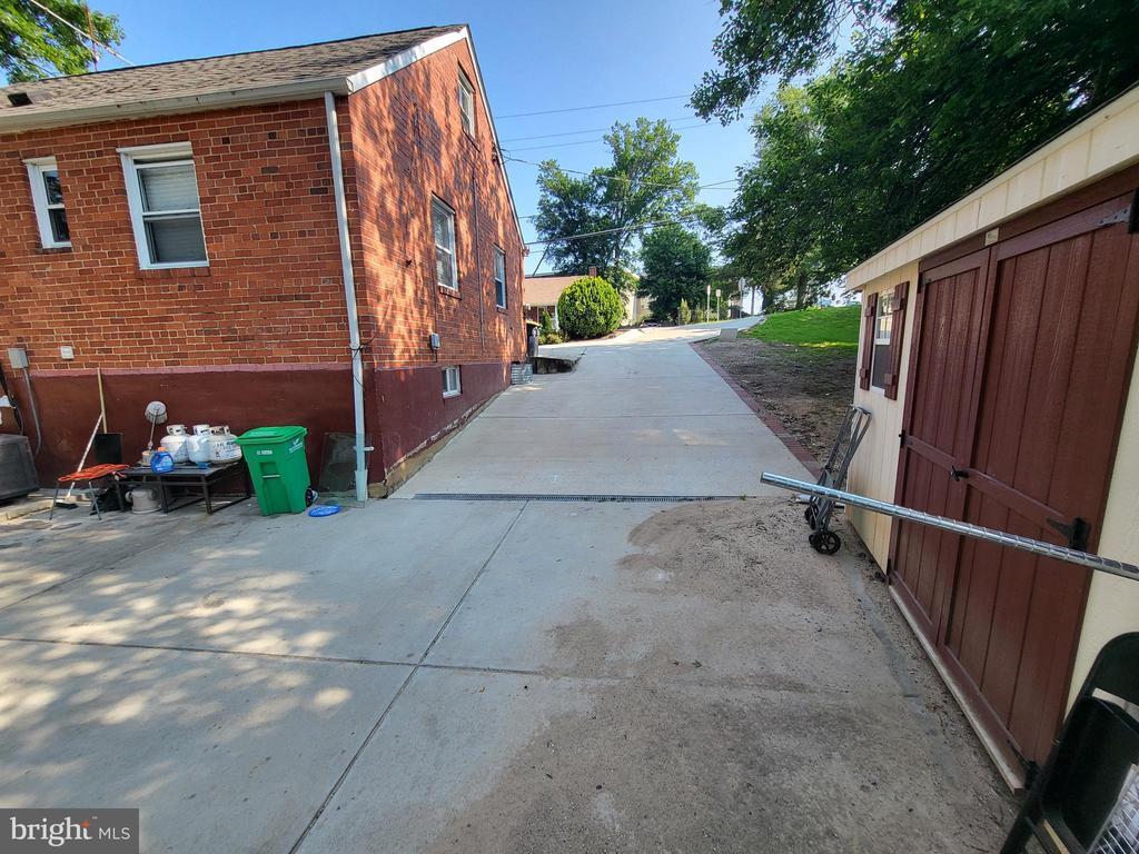 Foto principal - 6427 Kilmer St