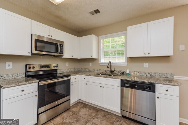 Foto del edificio - 155 Creekside Trail