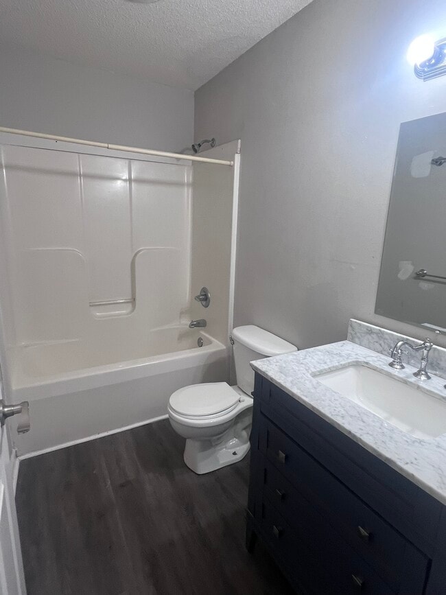 Building Photo - 2232 Trinity Club Dr