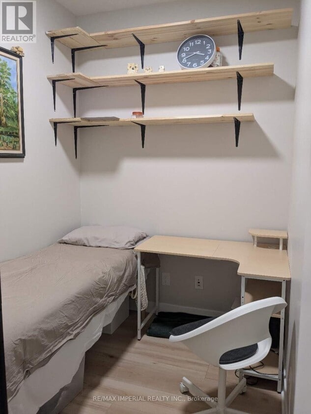 Primary Photo - 225 Sackville St