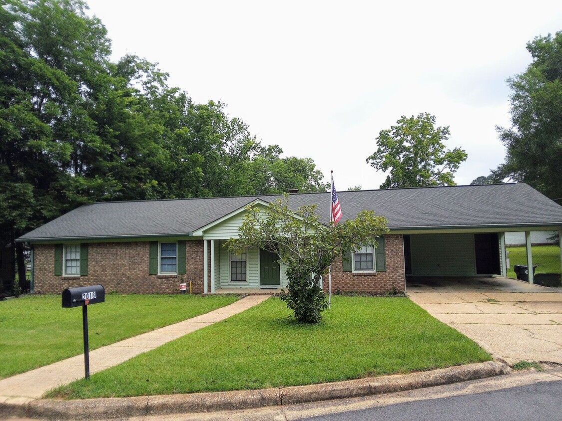 Photo - 2016 27th St E, Tuscaloosa, AL 35405