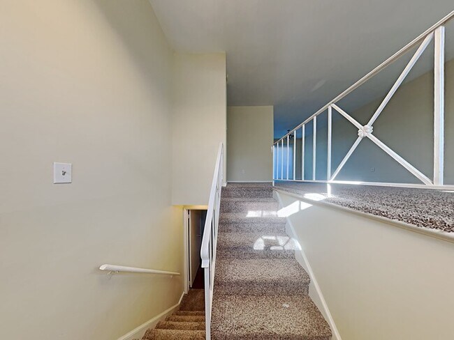 Building Photo - Apply Today!