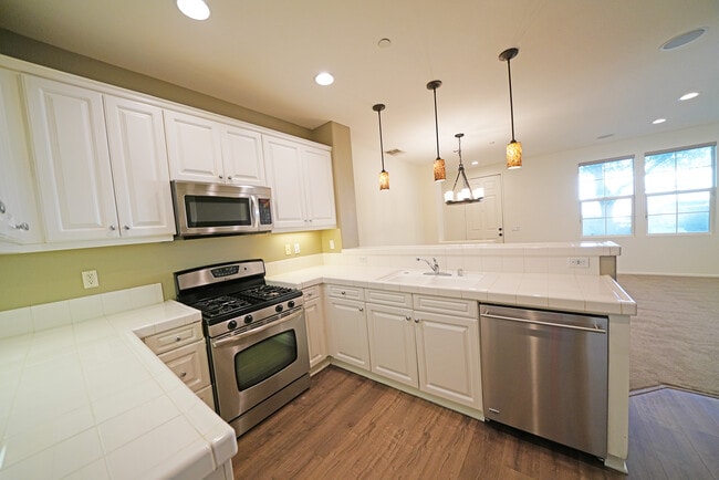 Building Photo - 24063 Avocado Ln