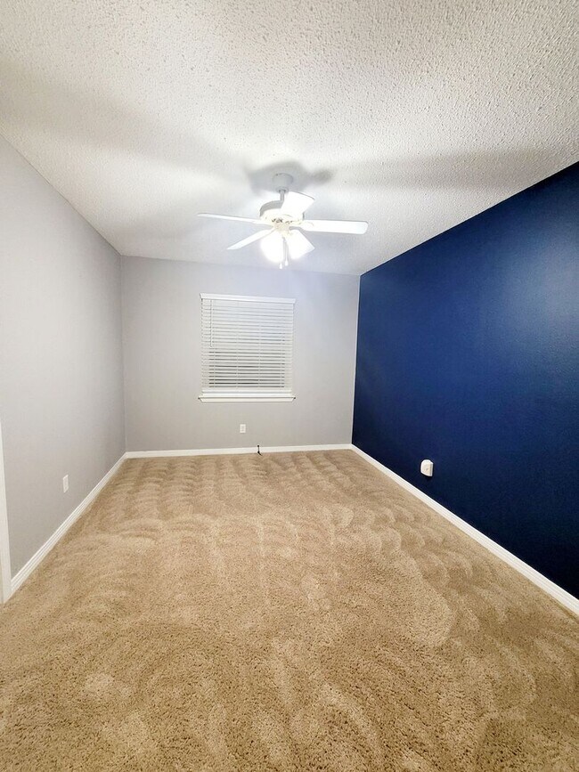 Foto del edificio - 4 bedroom home near NAS Pensacola West Gate