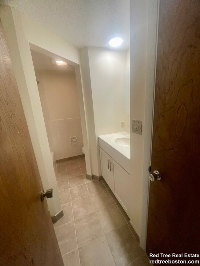 Foto del edificio - 385 Massachusetts Ave