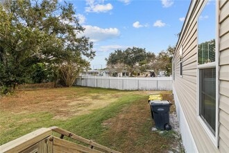 Building Photo - 419 N Chestnut Rd