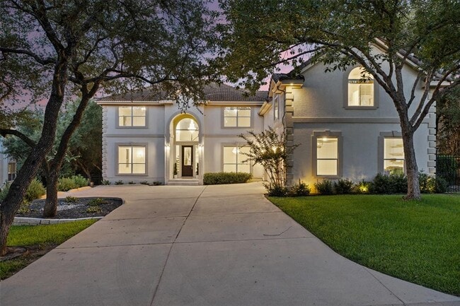 Building Photo - 402 Luna Vista Dr