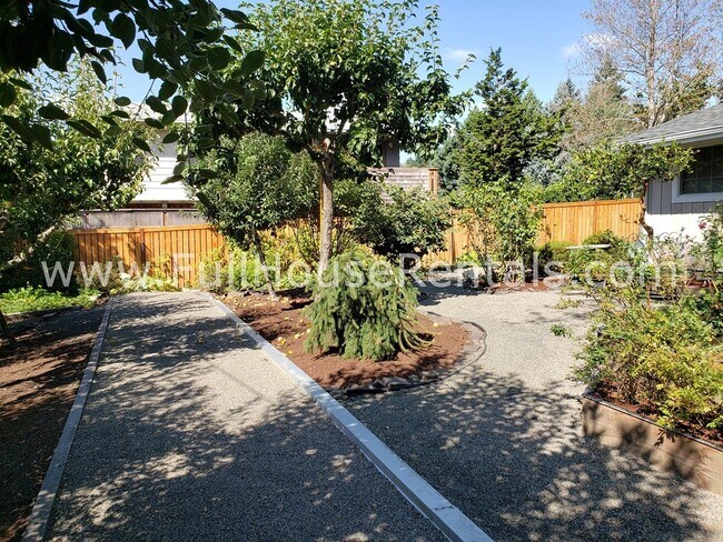 Building Photo - Energy Efficient - Wonderfully landscaped ...