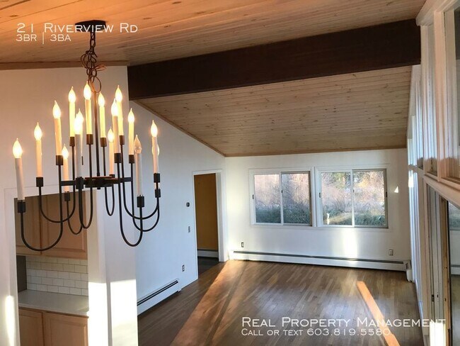 Building Photo - 3 Bedroom Single Family Home