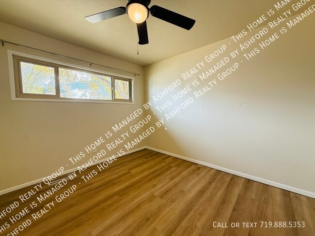 Photo - 124 Leta Dr House