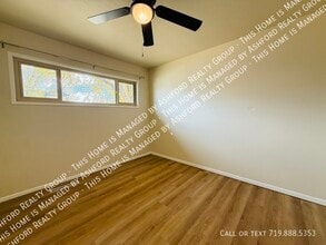 Building Photo - 124 Leta Dr