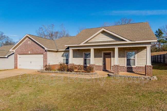 Building Photo - 15776 April Ln