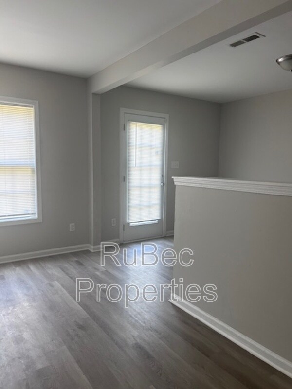 Building Photo - 5380 Esther Ln