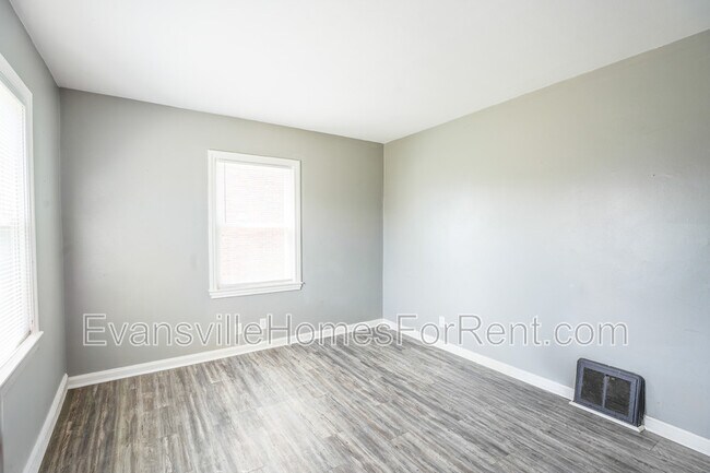 Foto del edificio - 1112 Bellemeade Ave