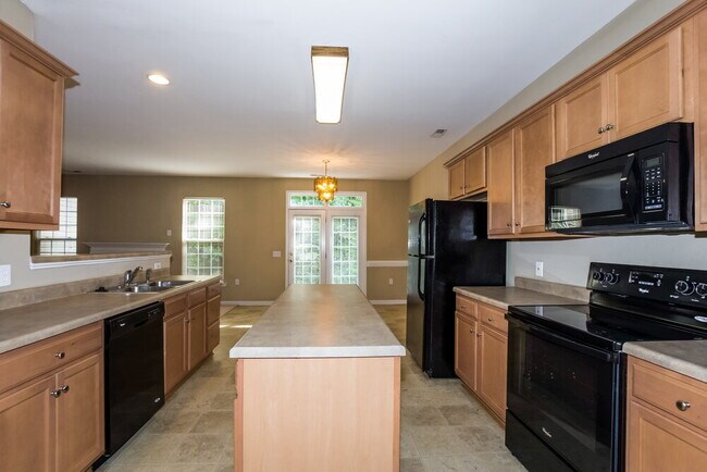 Foto del edificio - 4049 Eastford Court