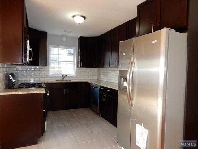Building Photo - 3 bedroom in Elizabeth NJ 07206