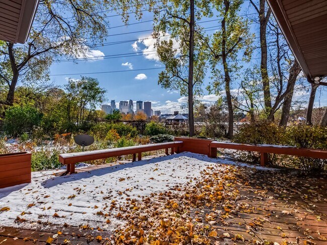Building Photo - Available NOW; nicely remodeled home in ex...