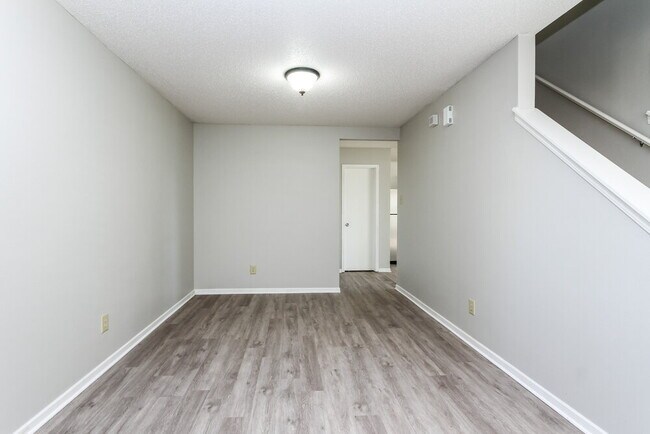 Building Photo - 7926 Hydrangea Ct