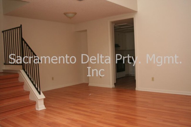 Foto del edificio - Adorable 3 Bedroom 2.5 Bath Home