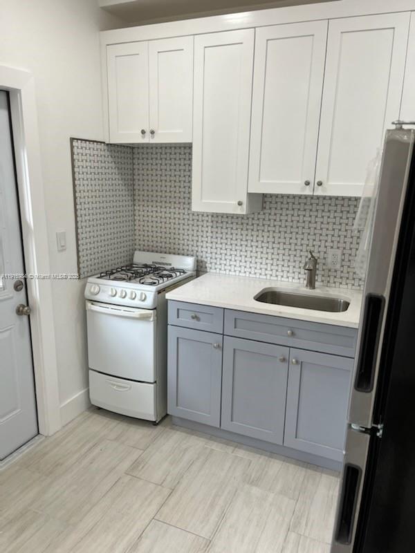 Building Photo - 7710 Carlyle Ave