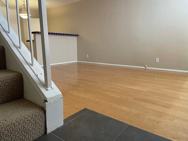 Foto del edificio - 1528 Berkeley St