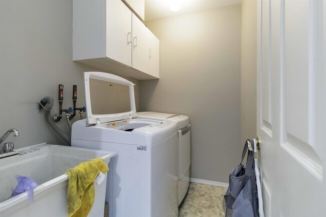 Building Photo - 8181 Kunimoto Ct