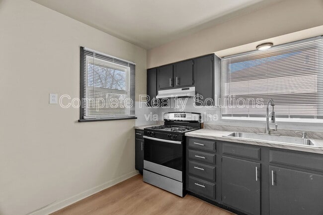 Building Photo - 9516 Jannette Dr
