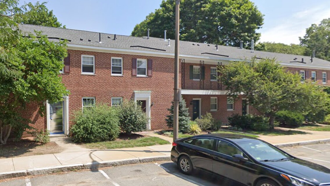 9 Sherman Rd Unit 2STD, Chestnut Hill, MA 02467 Condo for Rent in