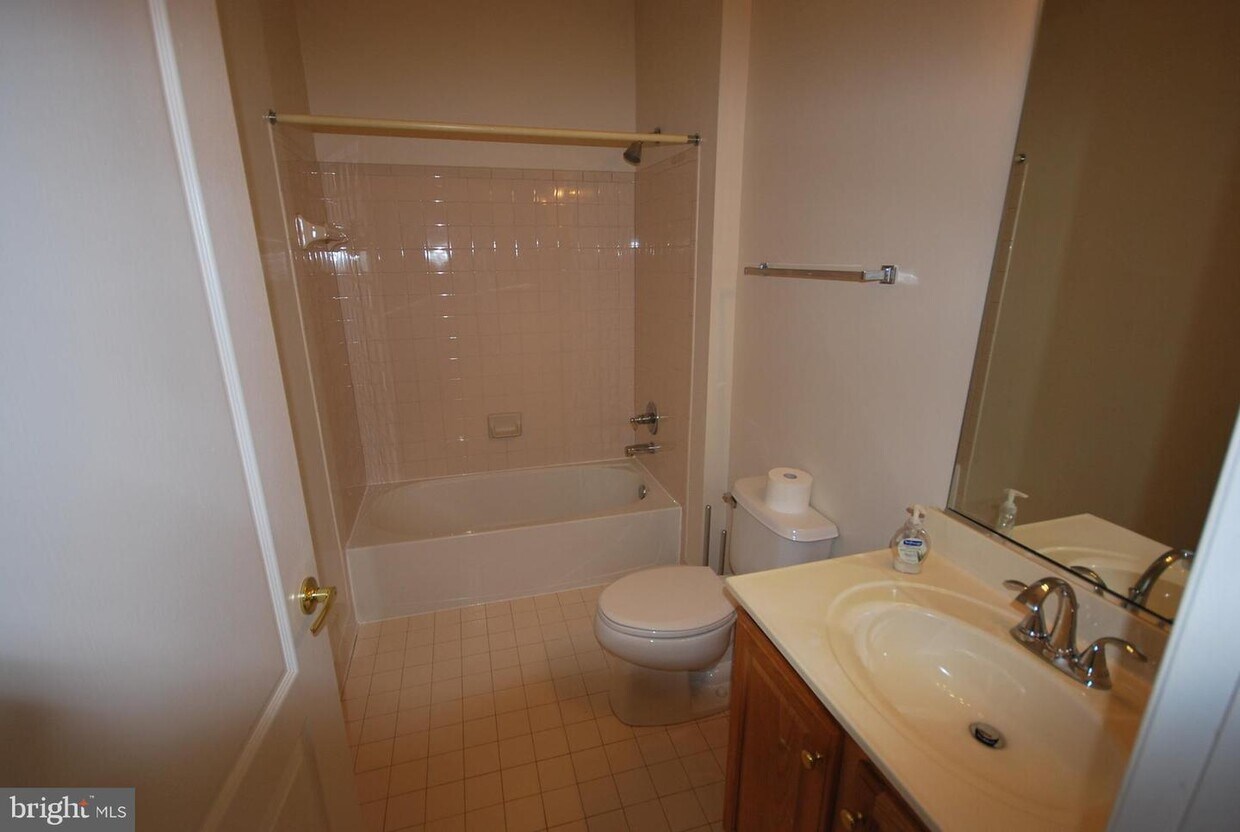 Building Photo - 12170 ABINGTON HALL Pl