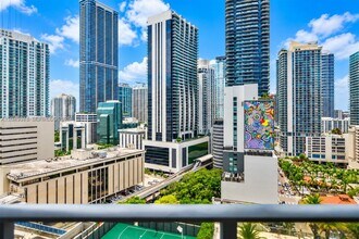 Building Photo - 801 S Miami Ave