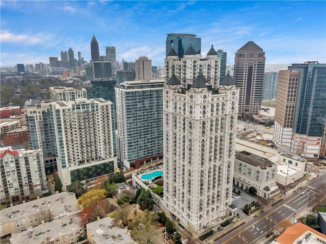 Studio Condo Steps from Piedmont Park! - Studio Condo Steps from Piedmont Park!