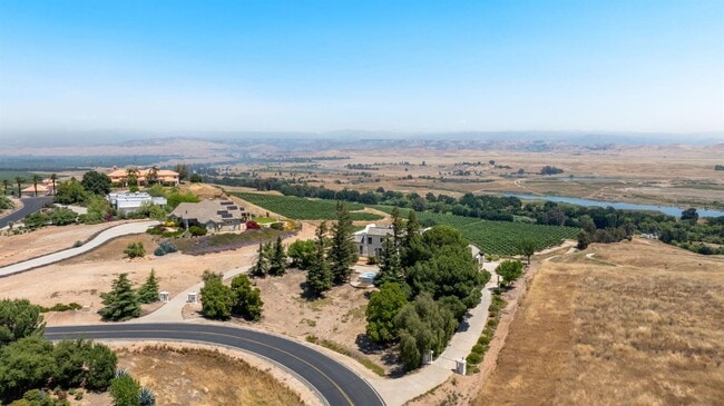 Building Photo - 14215 Killarney Dr