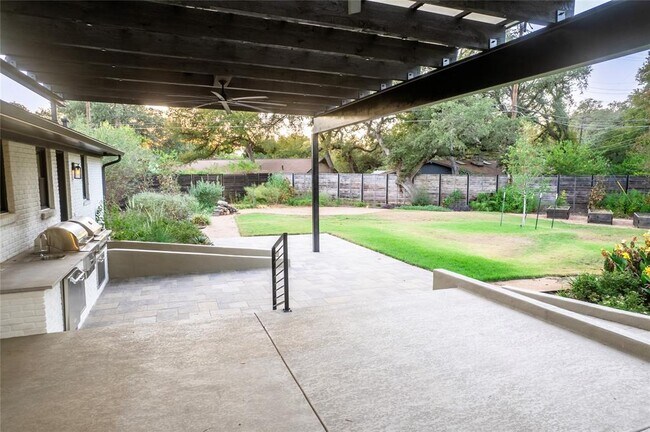 Foto del edificio - 4504 Greenbriar Ct