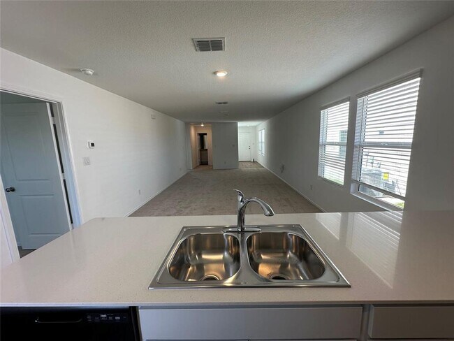 Building Photo - 233 Magalia Ln