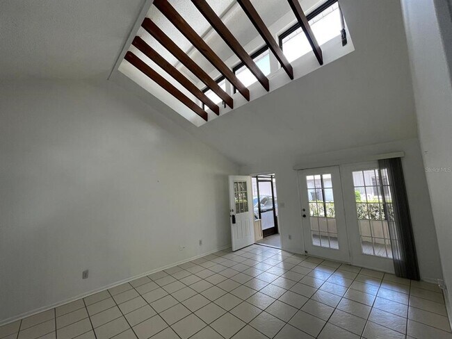 Building Photo - 4806 Lake Ridge Rd