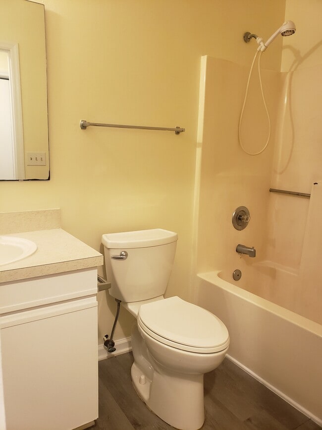 Foto del edificio - 334 Woodberry Cir